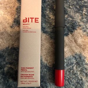 NIB Bite Beauty high pigment pencil in Pome-granate